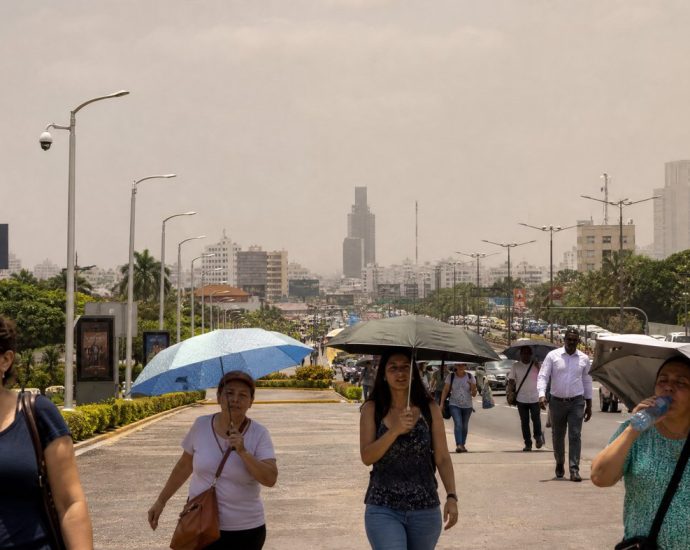 Ambiente Vaguada Y Polvo Del Sahara Marcaran El Clima En Rd Destacada